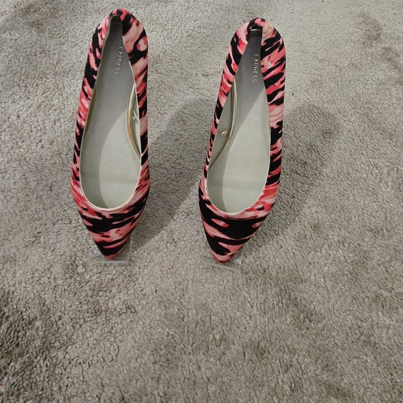 Women’s Ballet Flat - Picture 4 of 8